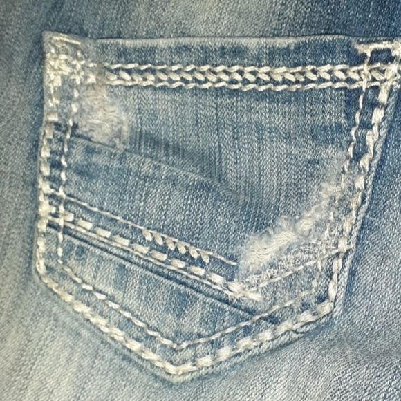 BKE Sabrina Distressed Denim Jeans Shorts 25 - Picture 5 of 7